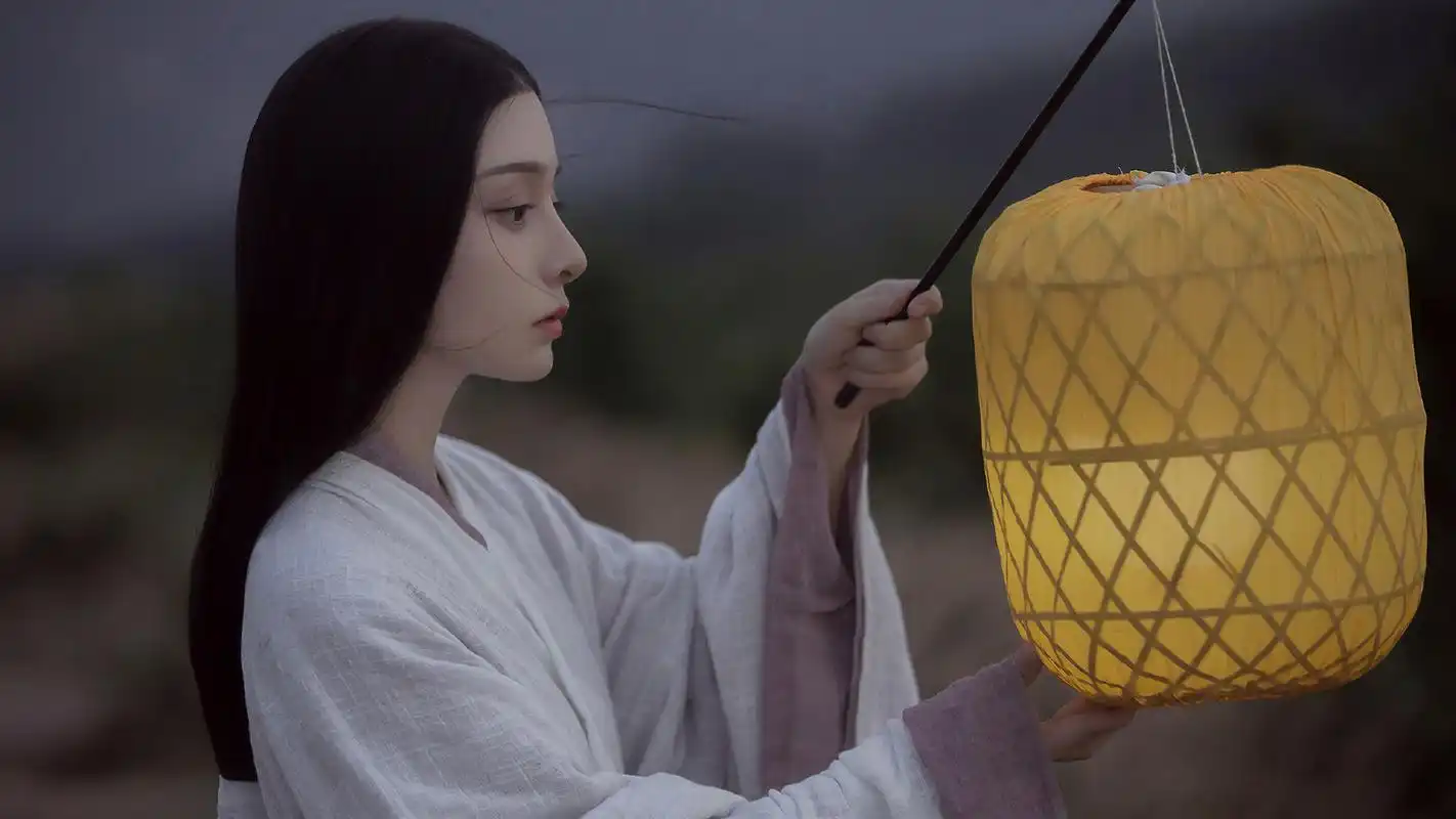 冷艳古风美女高清桌面壁纸