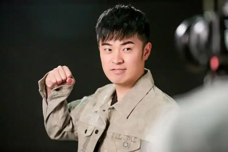 陈赫snl欢笑互动大张伟 battle尬舞逗乐不断