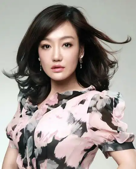 胡歌绯闻女友又更新 网友:霍建华怎么办