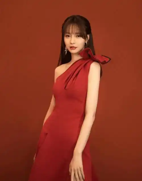 原创杜海涛眼光有多毒当沈梦辰撩起刘海后男粉心脏顶不住了