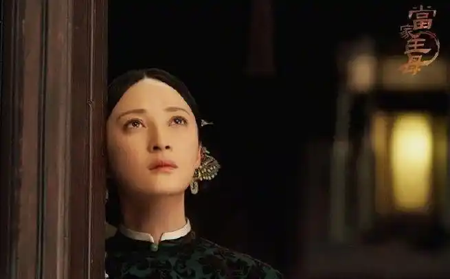 48岁的蒋勤勤让人惊艳,网评:她要是没结婚,肯定更出名_腾讯新闻