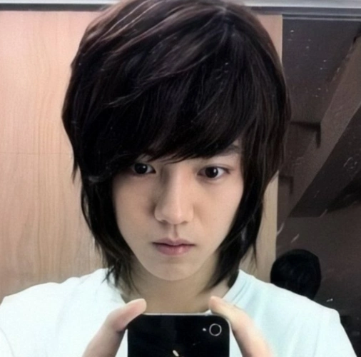 很多人都非常的好奇,他为何能有这个能力,近日就有人晒出了鹿晗出道前