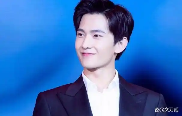 12位男演员笑容的杀伤力:杨洋真的很治愈,张翰堪称"邪门一笑"