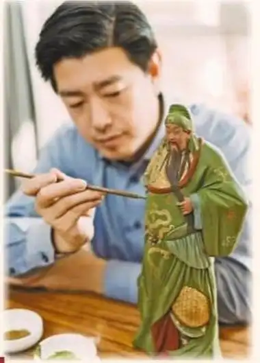 泥人张世家第六代传人张宇:色雅而简 惟妙惟肖