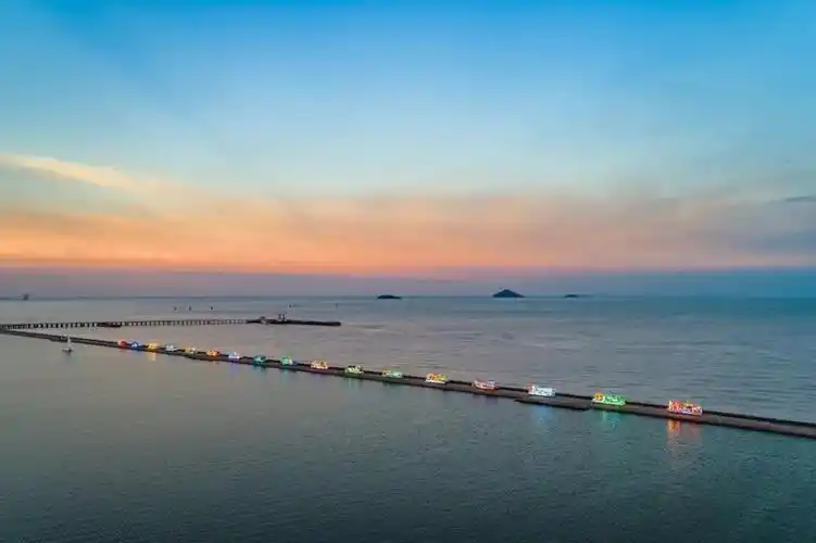 神仙颜值的金山滨海有一种怦然心动的美