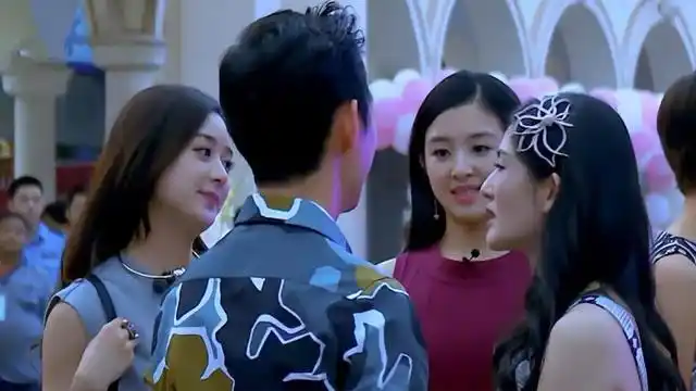 赵丽颖和何炅组cp?赵丽颖结婚又离婚,和何炅只是普通同事