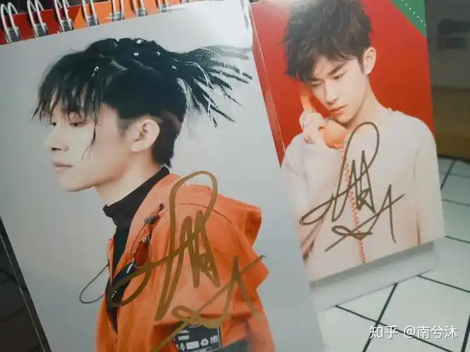 易烊千玺的签名为什么有很多种样子的? - 知乎