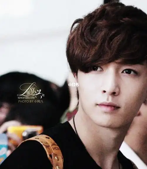 张艺兴的时间流速是不是跟我们不一样