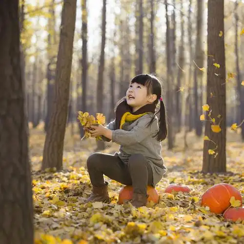 举,笑,微笑,露齿笑,方图,室外,白天,正面,旅游,度假,快乐,自由,幸福