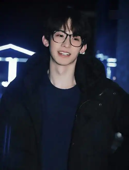 哈哈,常华森如今已经成为不少人默默pick的对象了,建