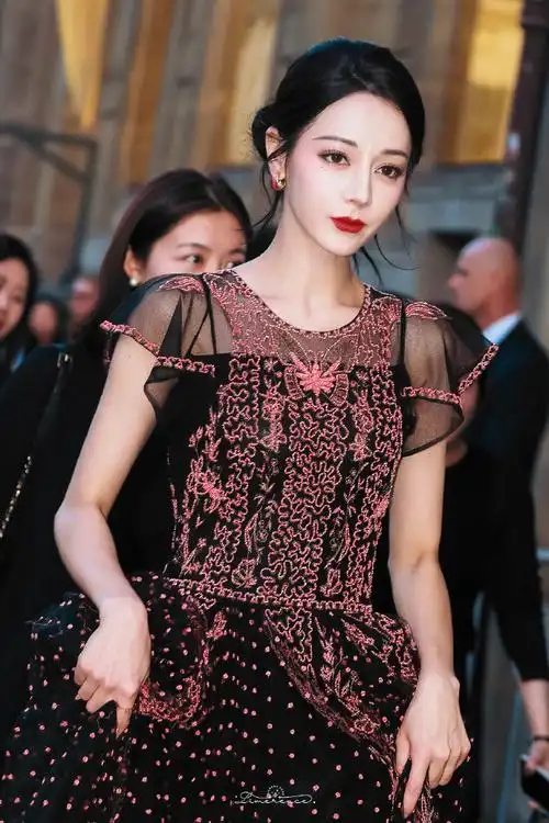 迪奥品牌大使迪丽热巴##迪丽热巴巴黎时装周