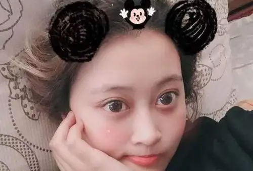 巴啦啦小魔仙扮演者孙侨潞去世,令人惋惜,往日家中内景温馨大气