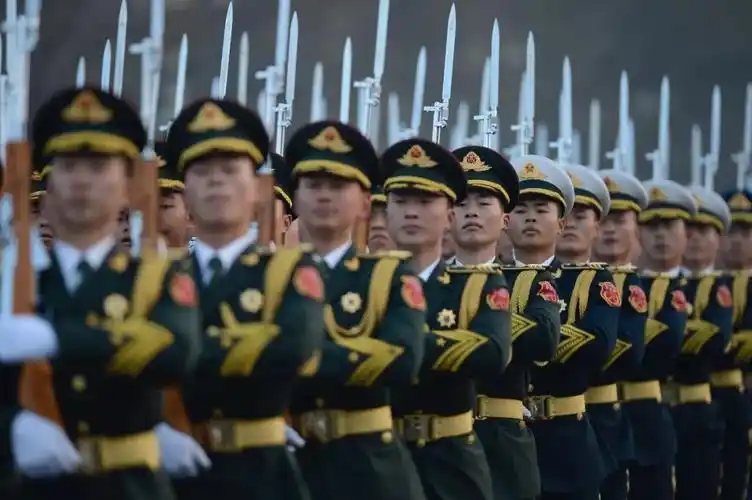 致敬中国军人60张霸气照片温暖国人震撼世界组图