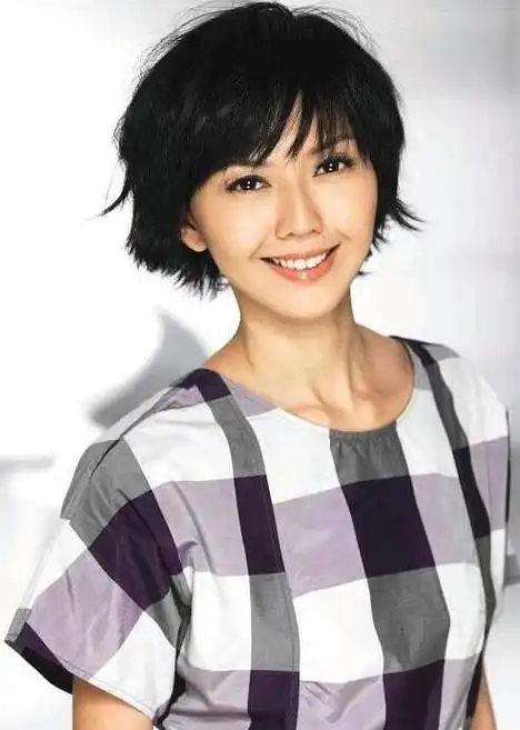 一张月球表面生图,暴露孙燕姿真实状况?她为何巅峰时期三度退圈