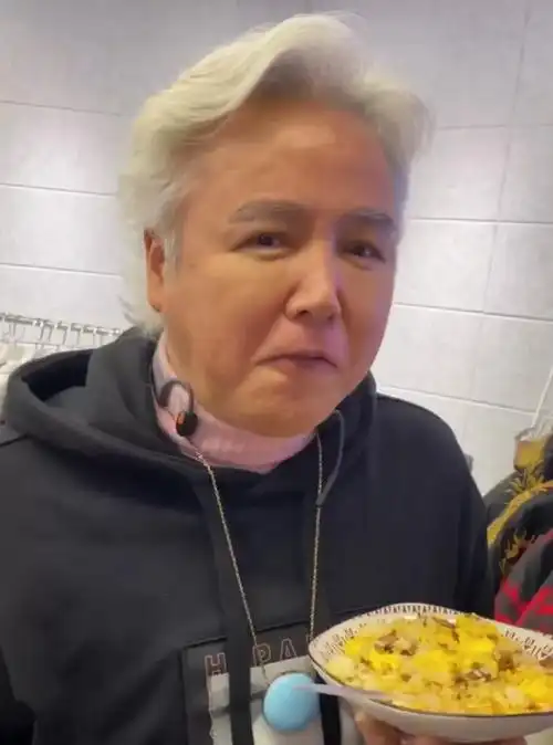 61岁的林瑞阳近照曝光,老到眉毛变白显心酸
