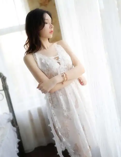 俞兆林yuzhaoli 性感睡衣女夏季蕾丝薄款春秋吊带睡裙透明大码露背