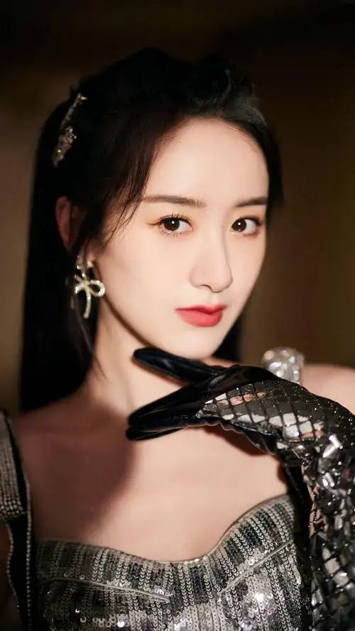 演员袁冰妍,亭亭玉立,气质温柔,来看美美哒照片