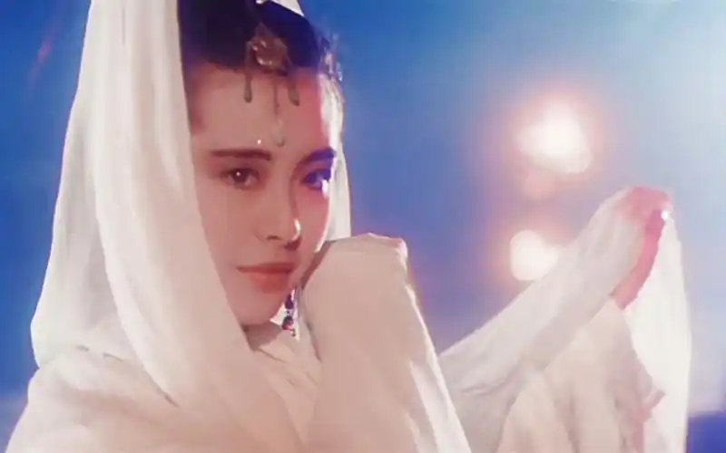 王祖贤古装丹唇外朗皓齿内鲜眸盈秋水雾鬓云鬟