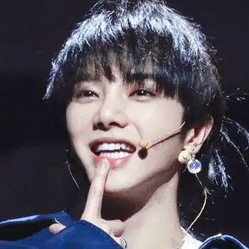 花花整容到什么程度了前后照片曝光1年内瘦了20斤容颜更加年轻了