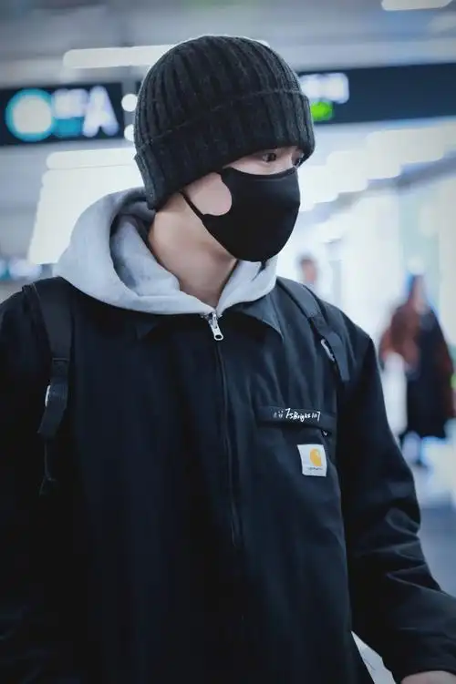 向全世界安利郝富申