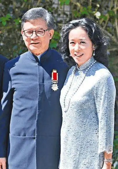 当时朱玲玲很无奈,其实自己只是找罗康瑞倾诉一下感情,并没有做什么.