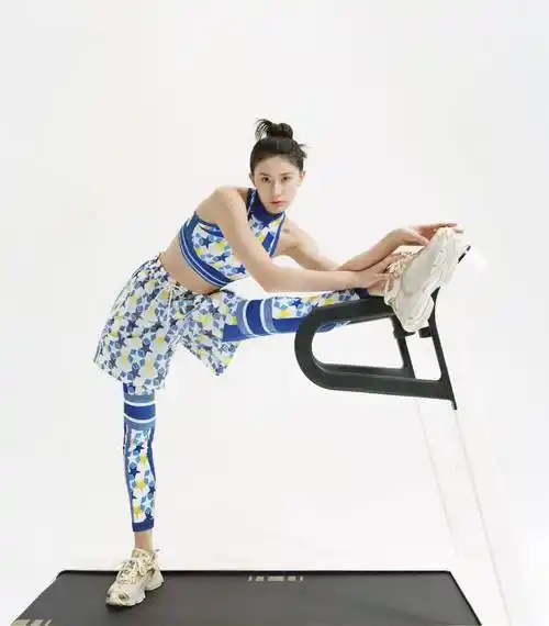 原创孙杨绯闻妻子张豆豆才貌双全代言多个品牌具备网红气质