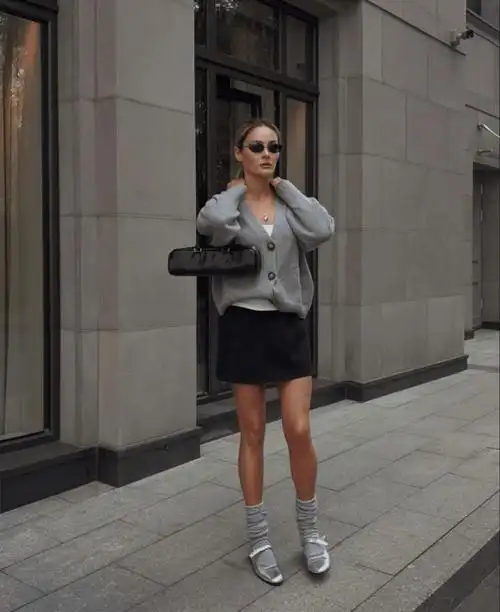 银色鞋子春日里的在逃公主要脚踏月光啊