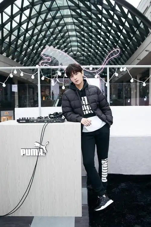 彪马/puma杨洋的广告简直拍的都太帅了,欢迎ymls 或喜欢yy的.