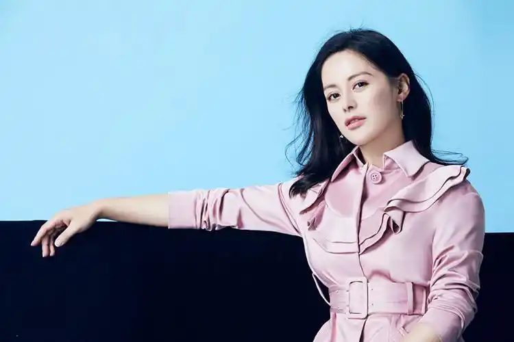 山歌女书记王力可最新写真曝光氧气女神元气感十足