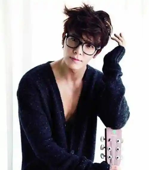 帅气男士短烫发个性范男生烟花烫发型设计