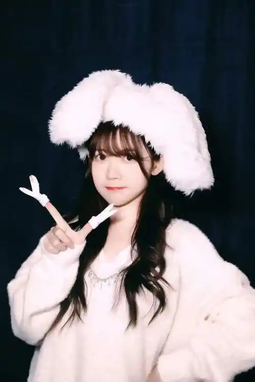 赖美云新剧被指擦边严重!