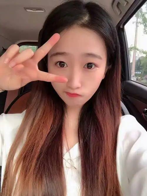 有没有去稻城和色达的,本人女生21岁,找一个一起.