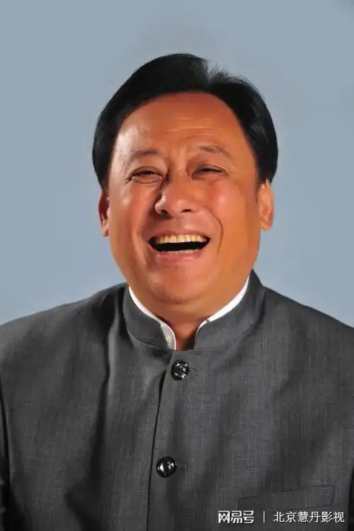 老戏骨归来实力派演员杨凡签约北京慧丹影视