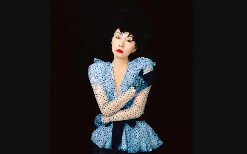 电脑壁纸 明星 大陆明星 陶虹复古妆