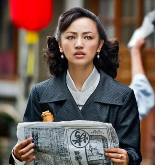 在人们的印象中,罗海琼曾是电影《像雾像雨又像风》中善良温柔的