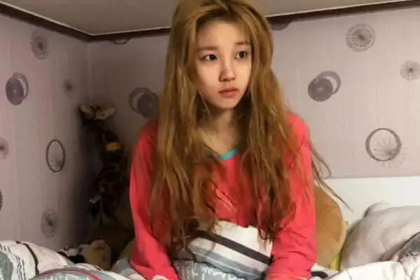 宋雨琦的颜值是化出来的?当她"起床照"流露后,网友:真清纯!