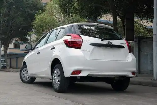 一汽丰田推出的首款两厢车丰田威驰fs