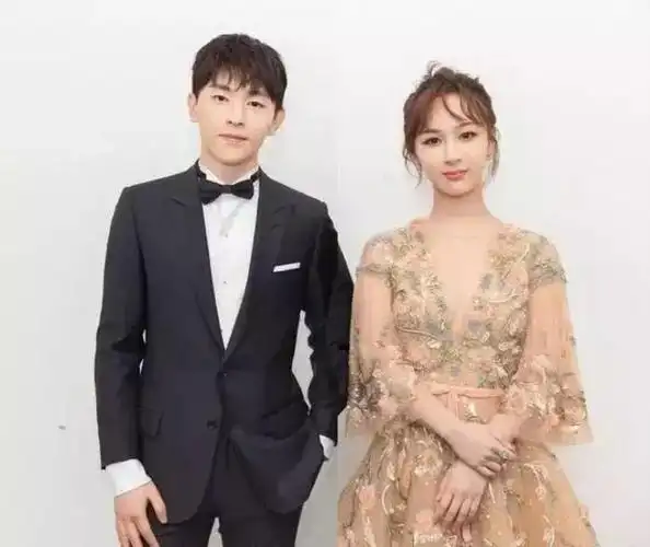 邓伦对杨紫杨紫工作室疑澄清杨紫和邓伦的恋情