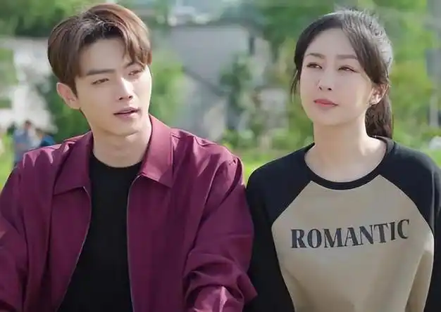 一年连扑三部剧后,许凯新剧终于火了,多亏他选了个好搭档啊