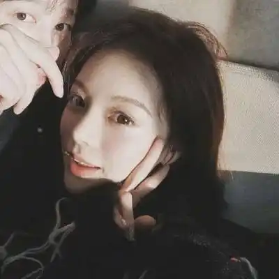 情侣头像真人一人一半霸气抖音爆款情头图片