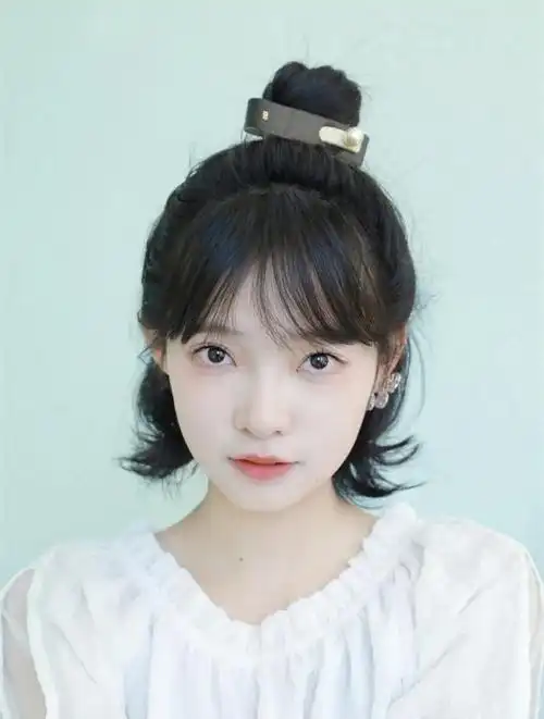 女人别再披头散发了很显老今年流行这3种发型减龄又显脸小