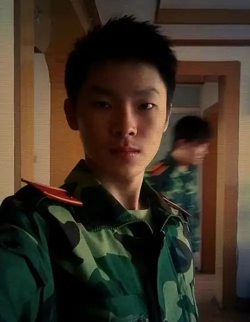 梁博个人资料简介(从小音乐天赋超人,坚持原创)