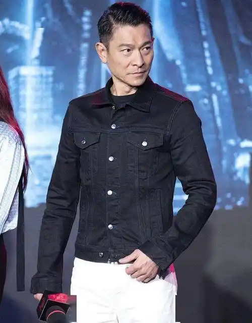 高级的中年男人,都懂得"衣合身,裤穿短",看61岁刘德华就知道_身材