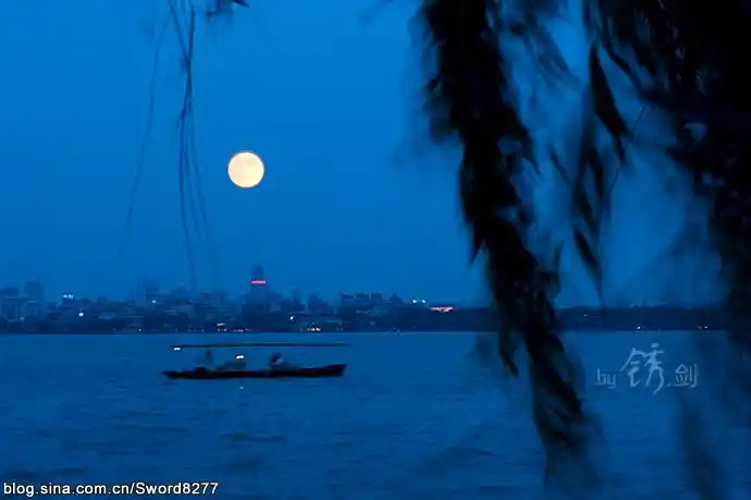 西湖十景之平湖秋月