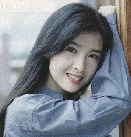 玉女掌门周慧敏,为爱专一,对倪震不离不弃