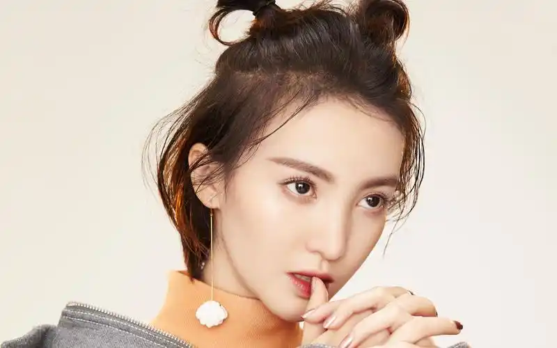 【小资chic】金晨:不如跳舞啊!_哔哩哔哩 (゜-゜)つロ 干杯~-bilibili