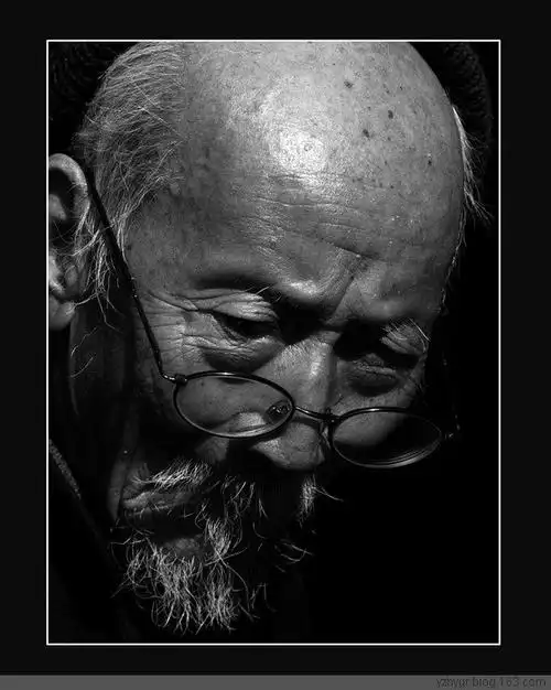 老人黑白老照片艺术相片3【97】