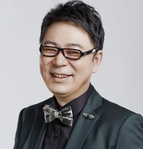 高亚麟帅气图片