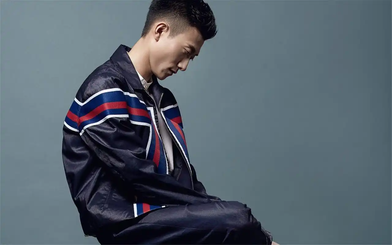 余罪张一山帅气时尚写真电脑壁纸高清大图预览1920x1200_大陆明星下载