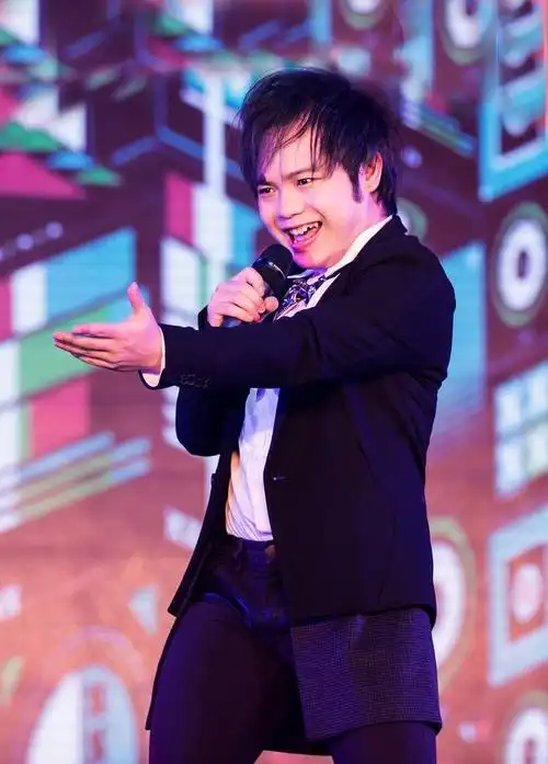 中国好声音哈尼族小王子-------李维真